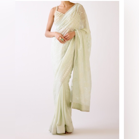 Sage green saree - Picture 3 of 7